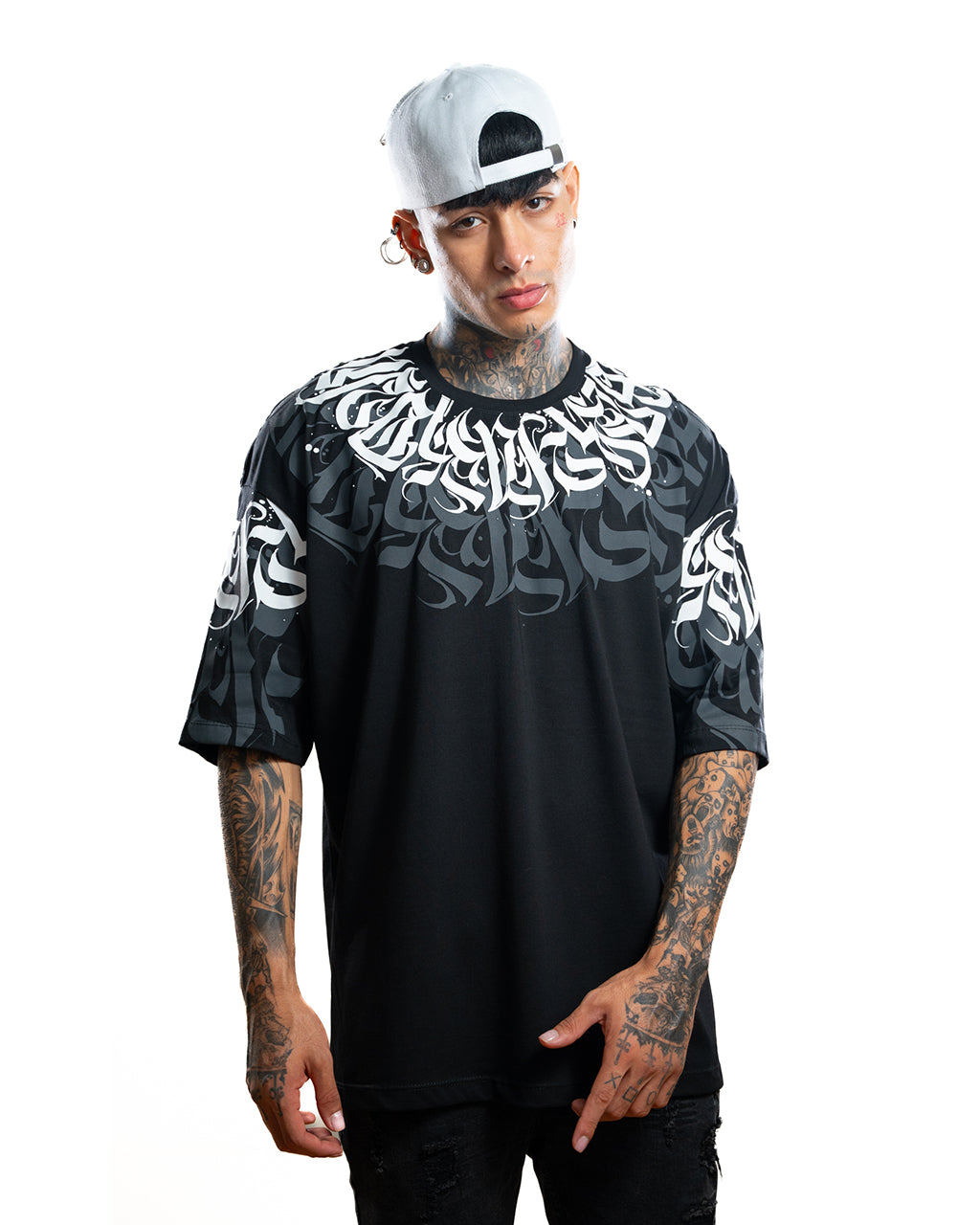 CAMISETA OVERSIZE  H NEGRA DARK